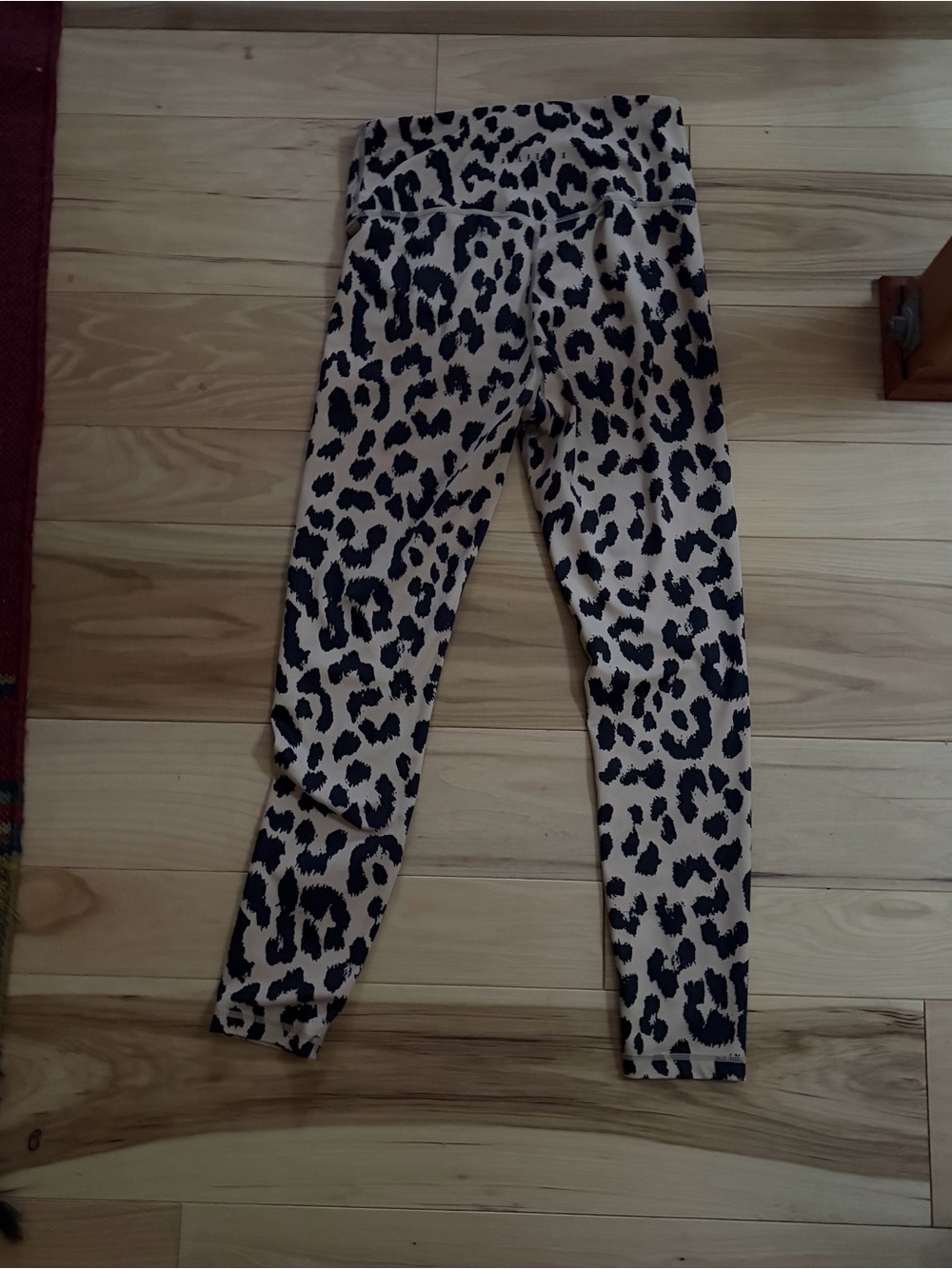 Leopard Print High-Waist Leggings - Black on Beige